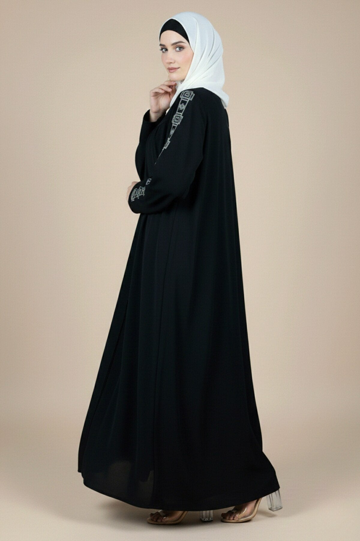 Ancient Pattern Embroidered Gathered Abaya