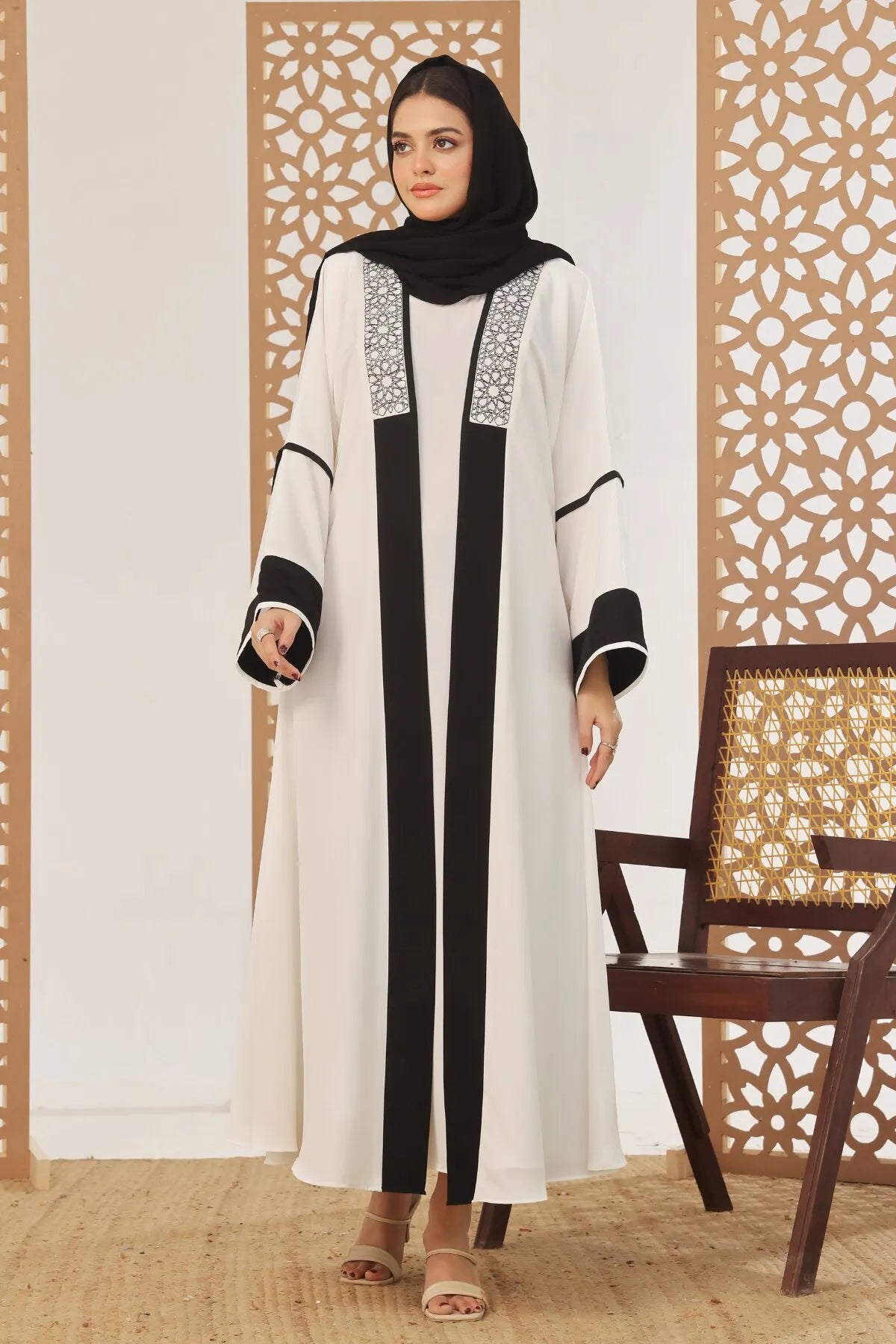 Arabic Shrug Abaya