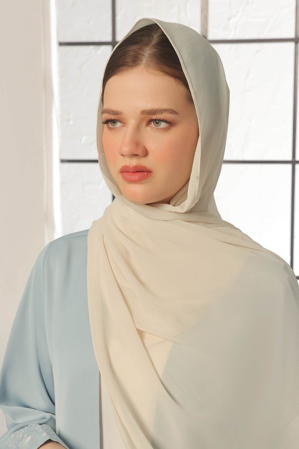Buttery White Georgette Hijab