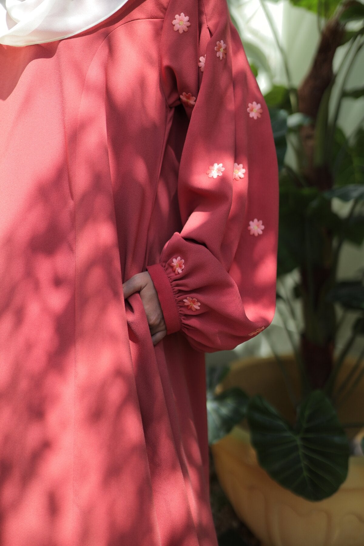 Canary Daisy Abaya