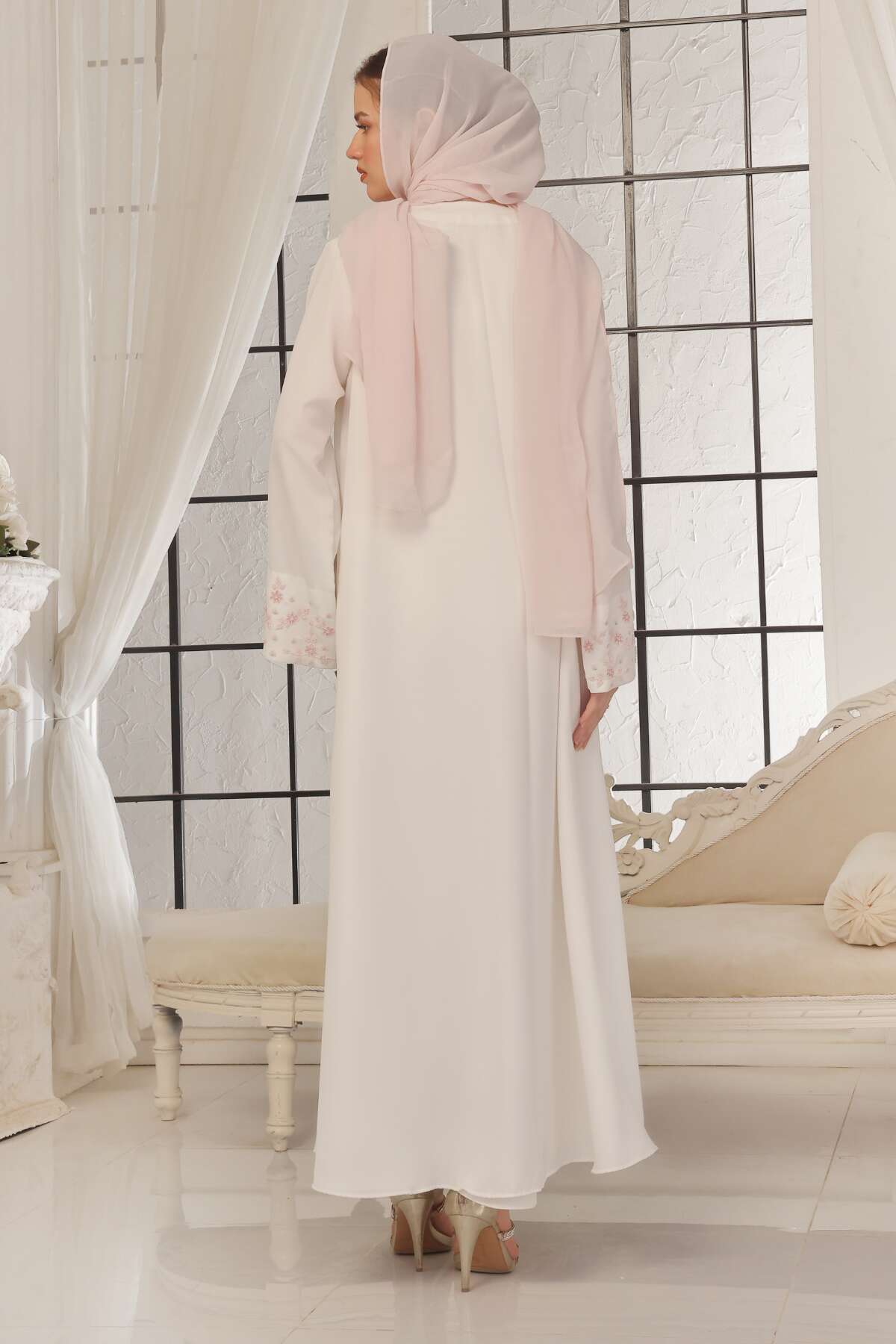 Ceramic Beaded Abaya