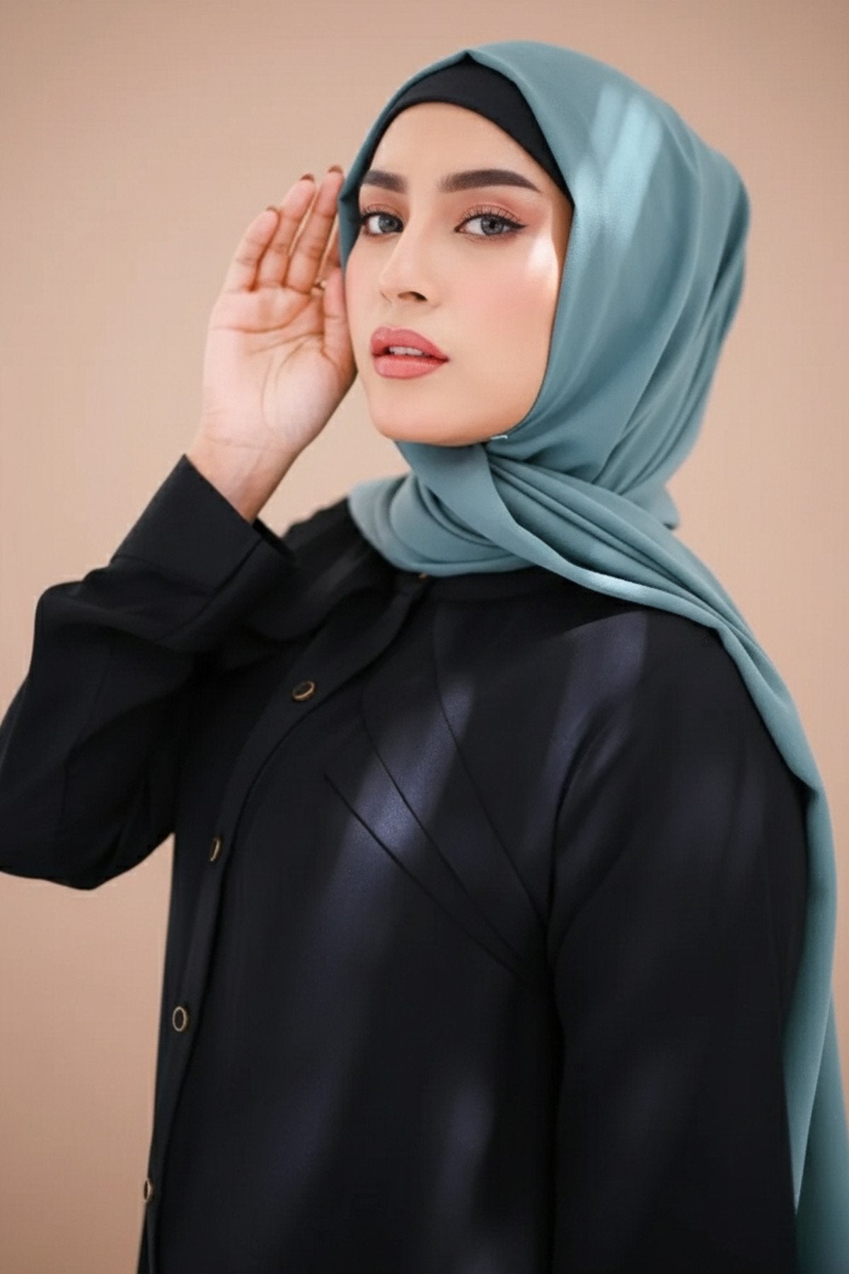 Black Lapel Abaya
