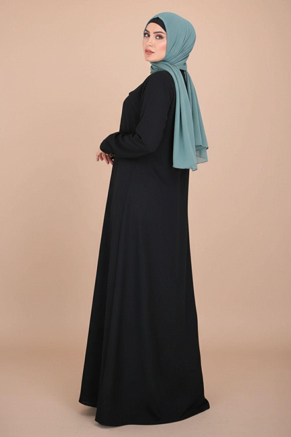 Black Lapel Abaya