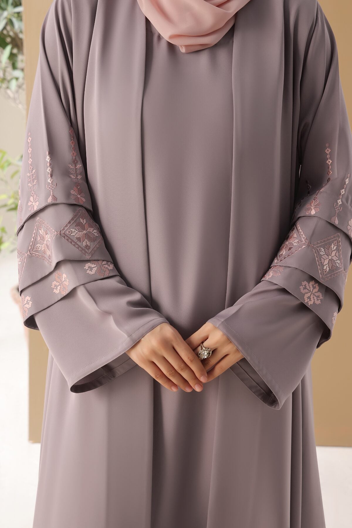 Dusty Lavender Shrug Abaya