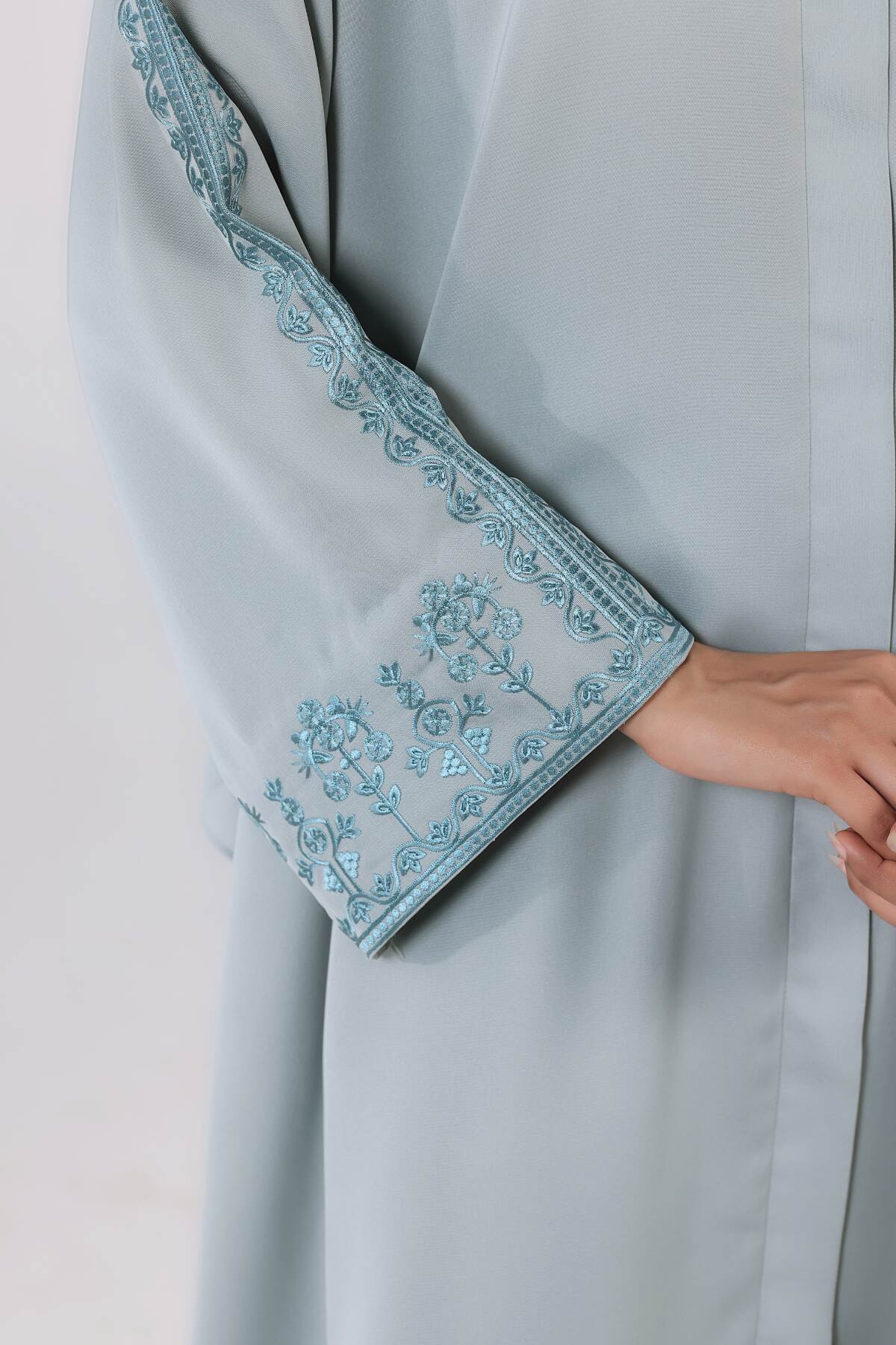 Glacier Lily Abaya