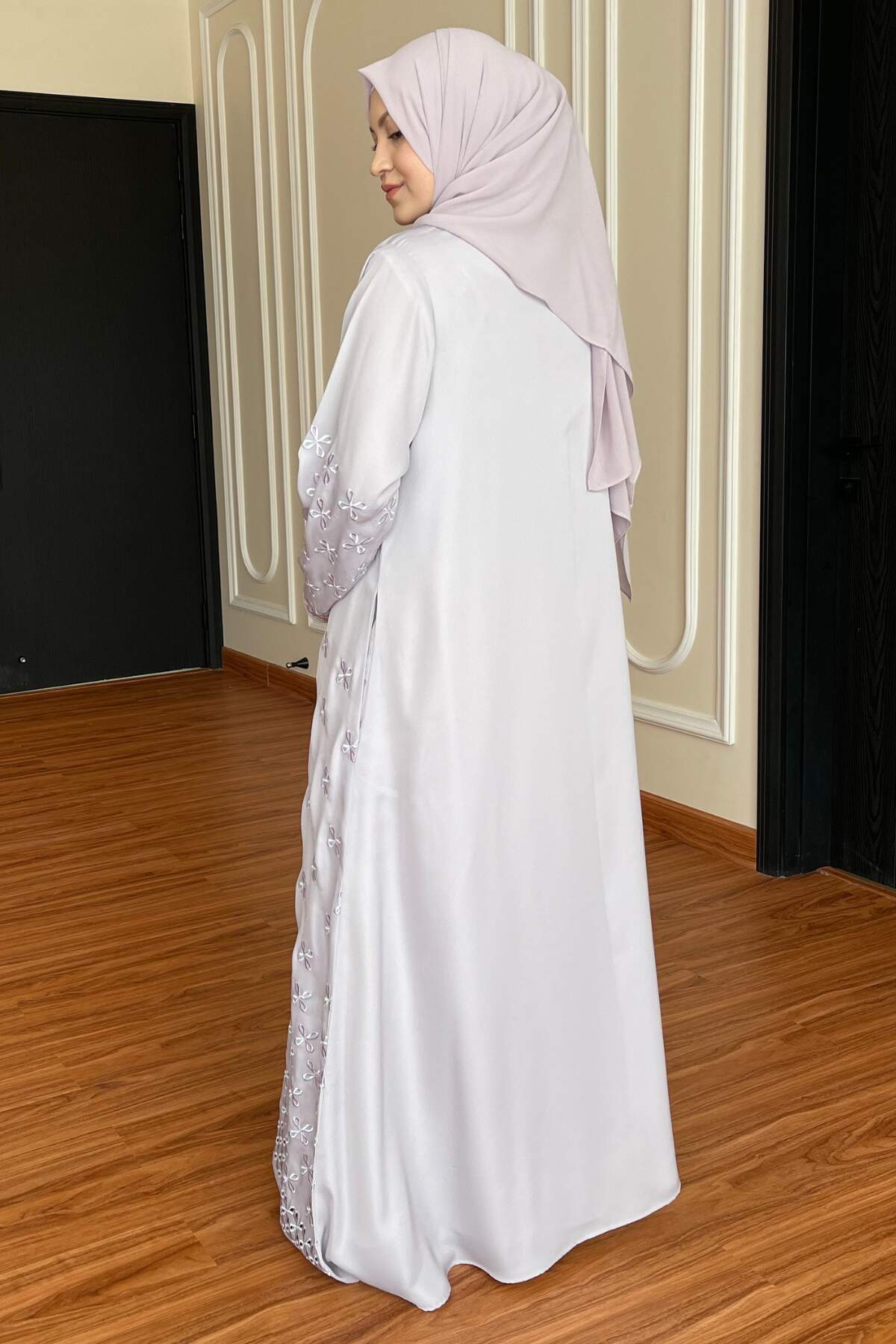 Lilac Leaf Petal Embroidered Abaya