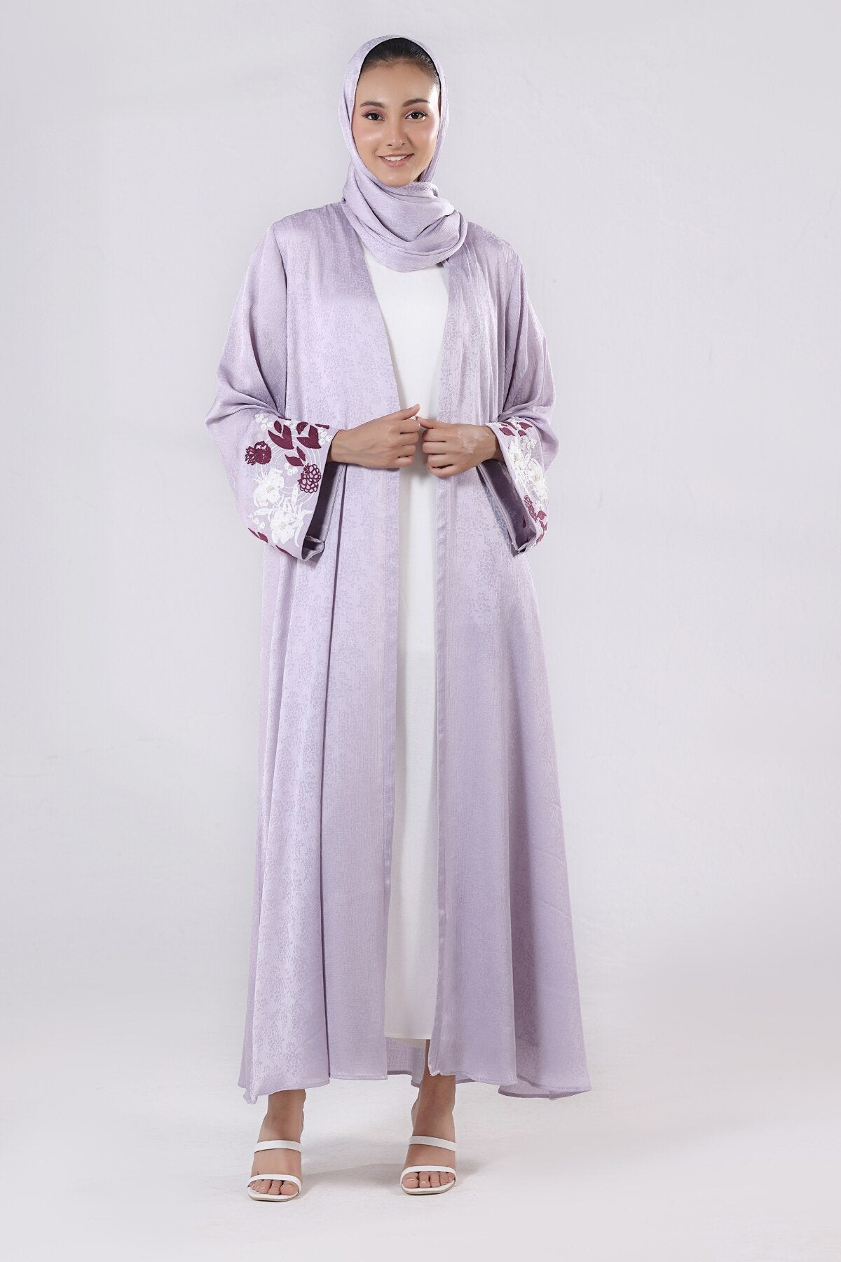 Liliana Embroidered Abaya