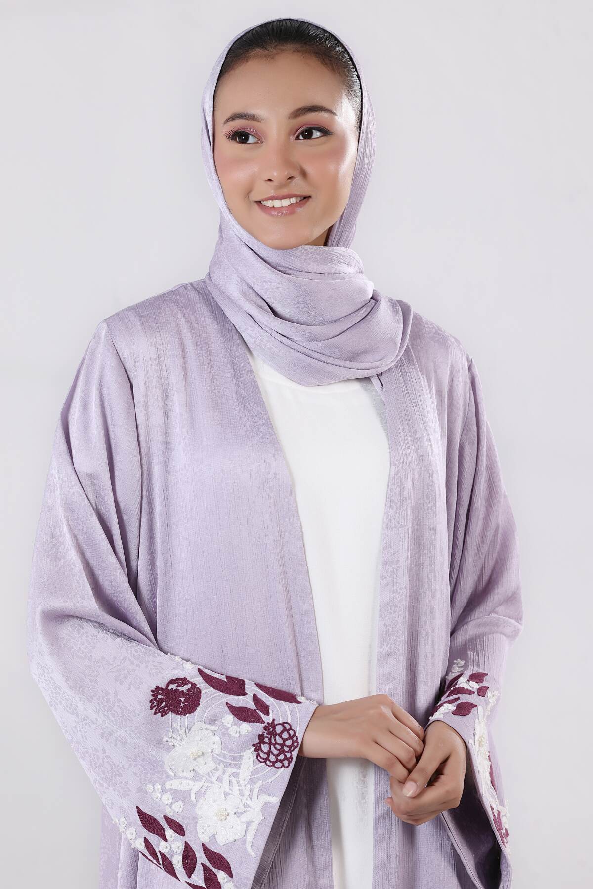 Liliana Embroidered Abaya