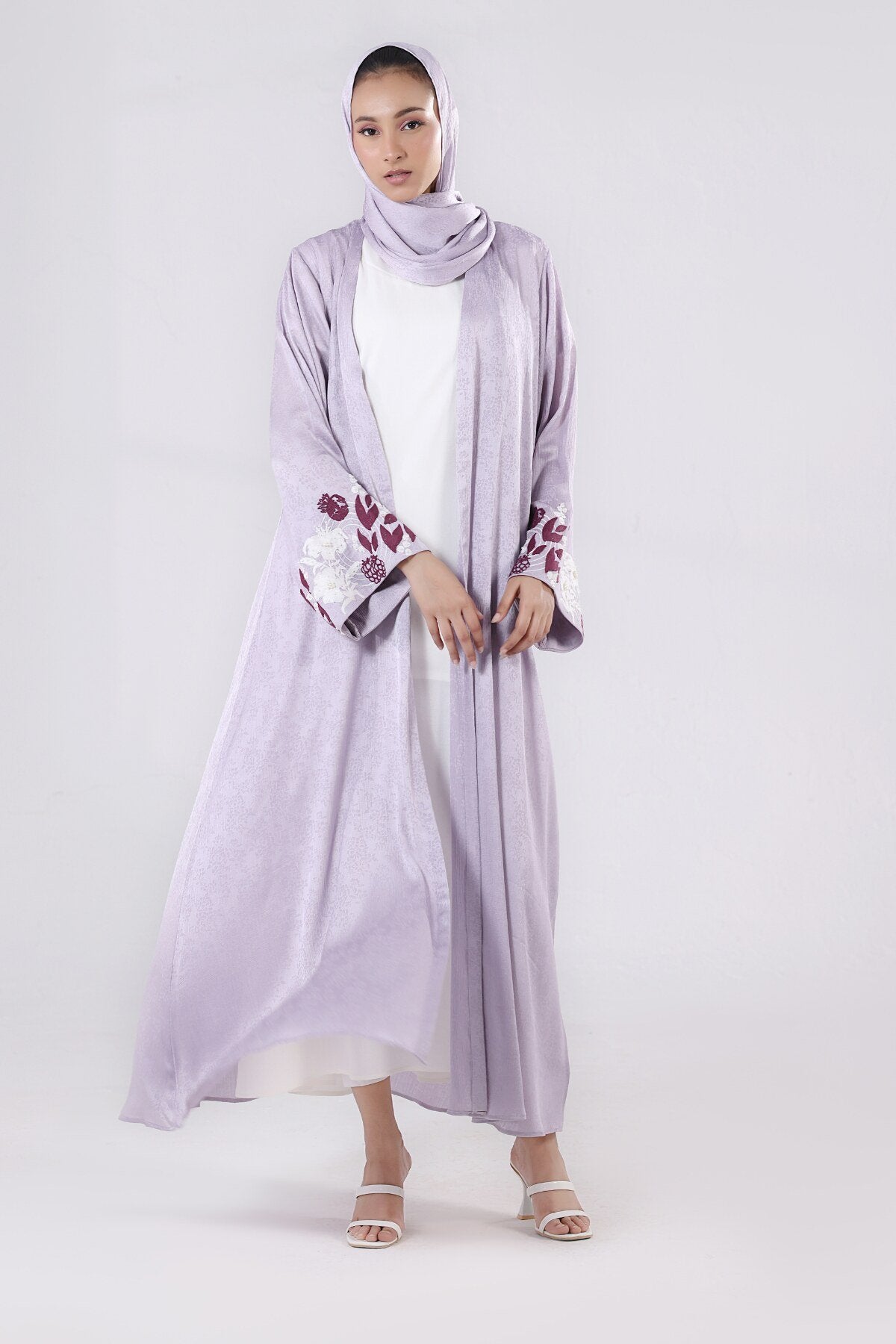 Liliana Embroidered Abaya