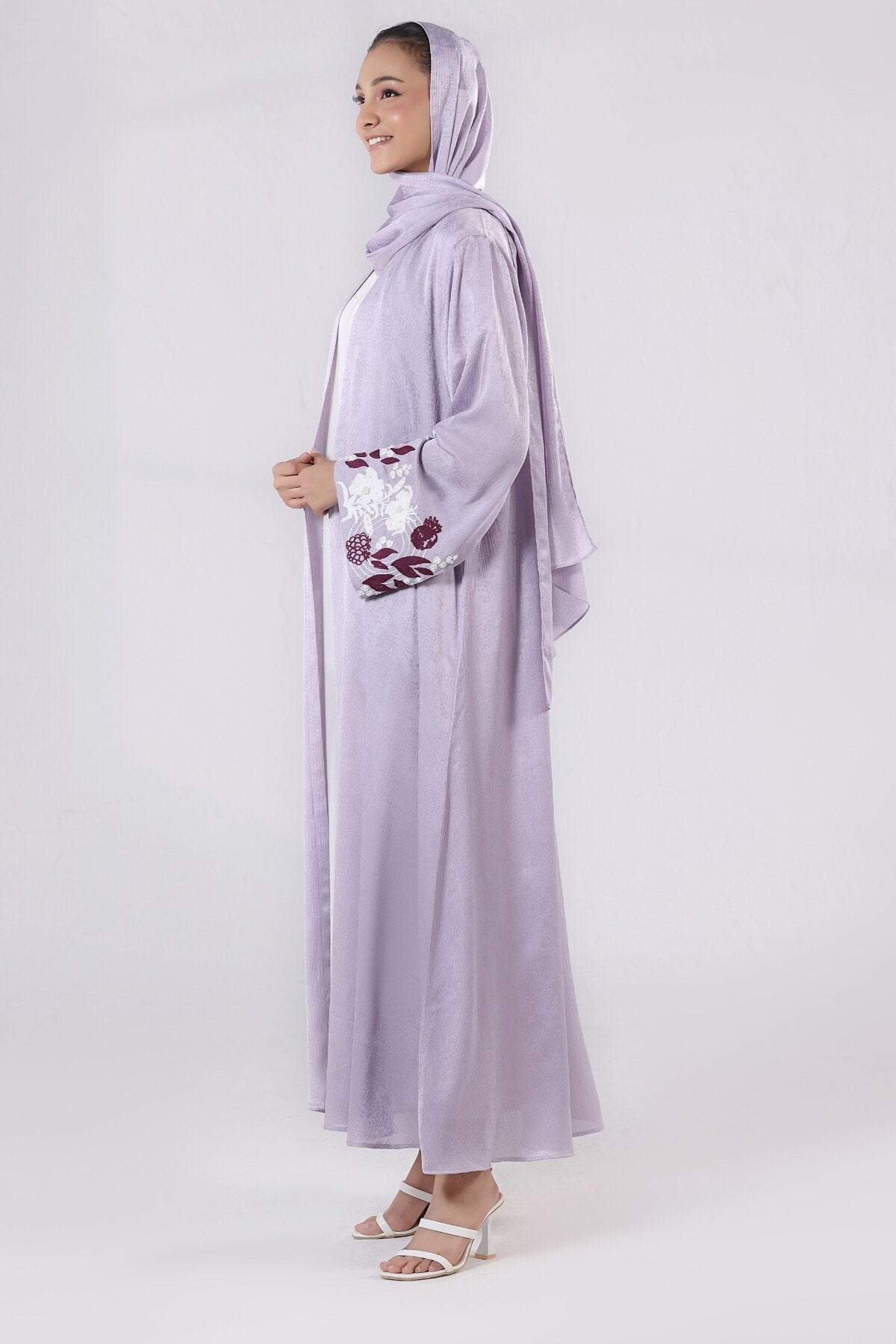 Liliana Embroidered Abaya
