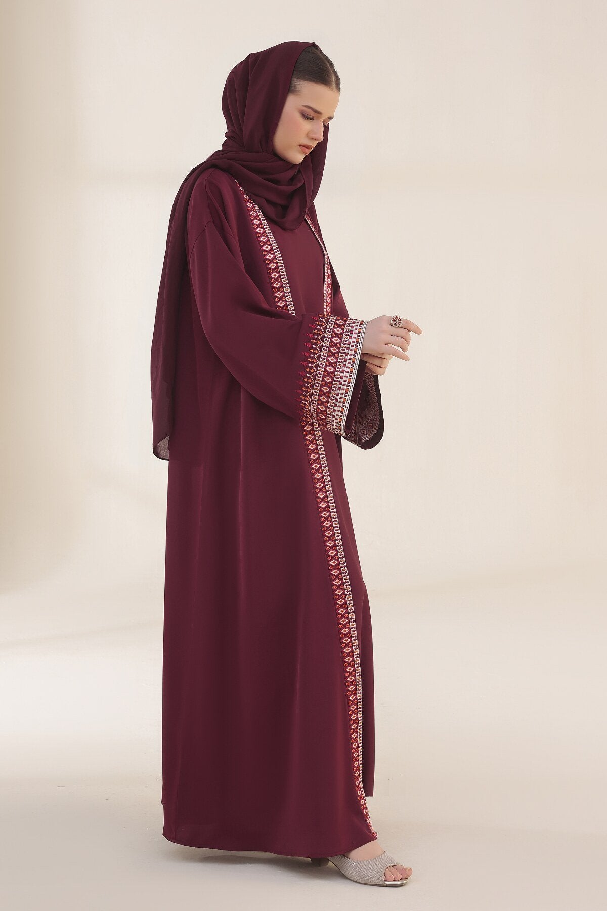 Noir Heritage Maroon Abaya