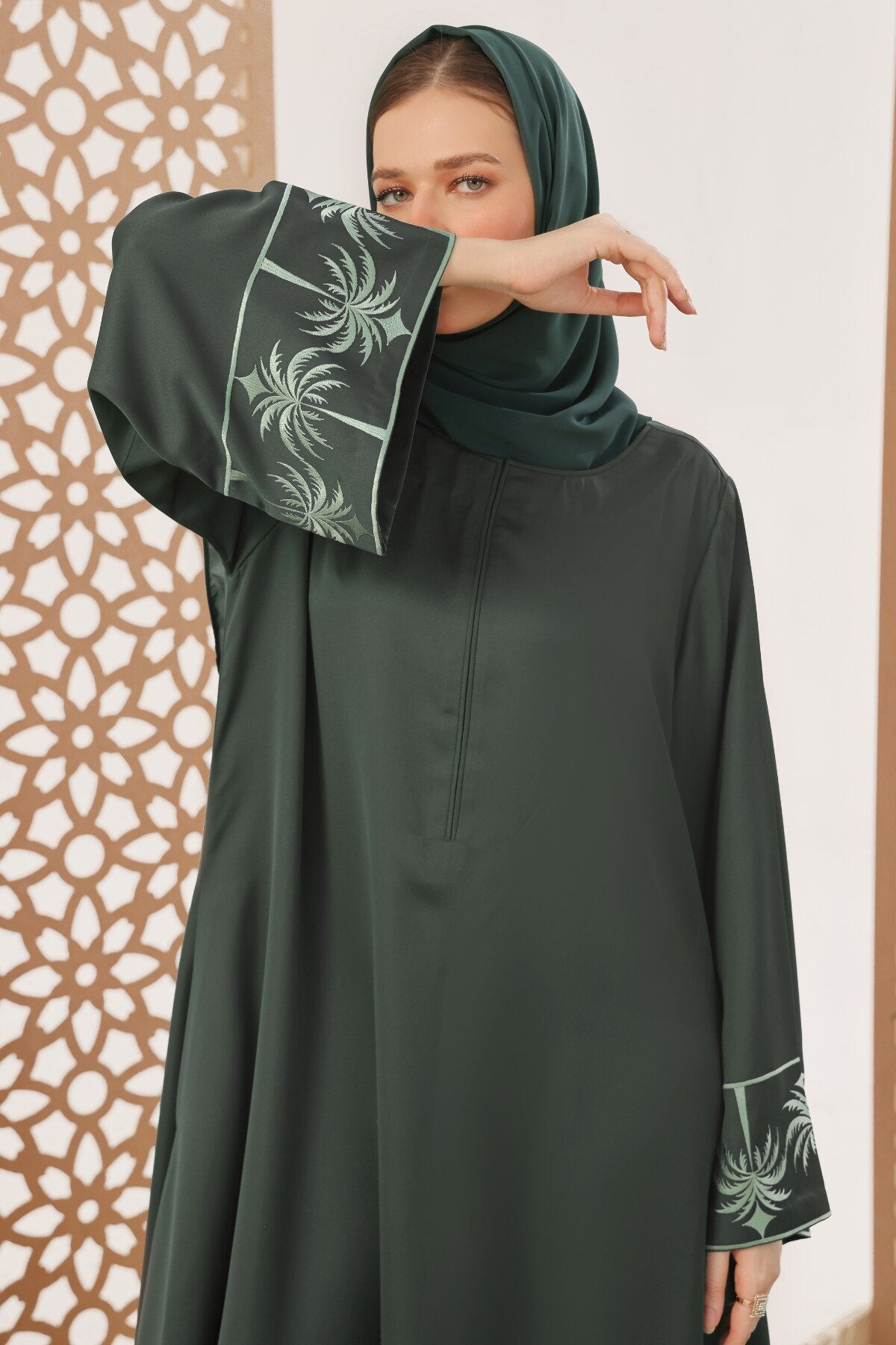 Palm Embroidered Abaya