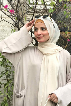 Pearl Dust Manipulation Abaya