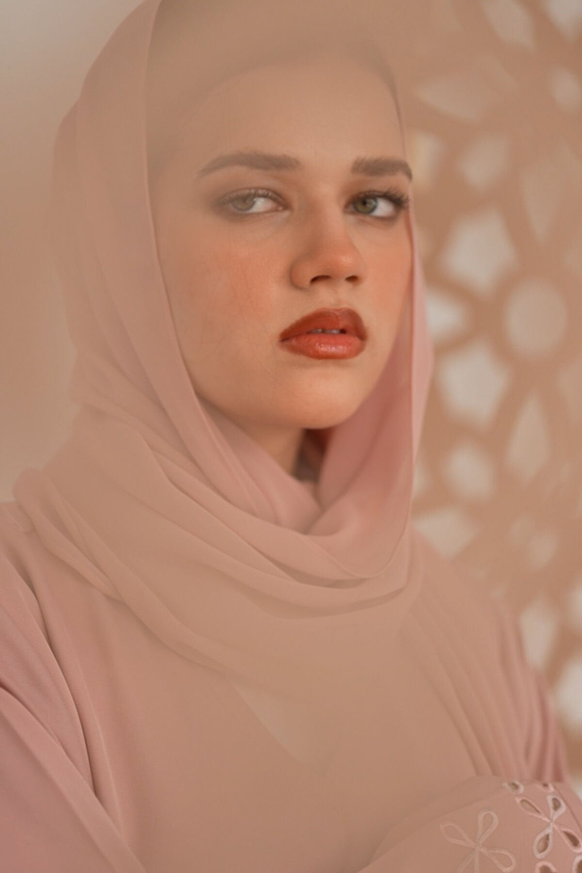 Rose Pink Embroidered Abaya