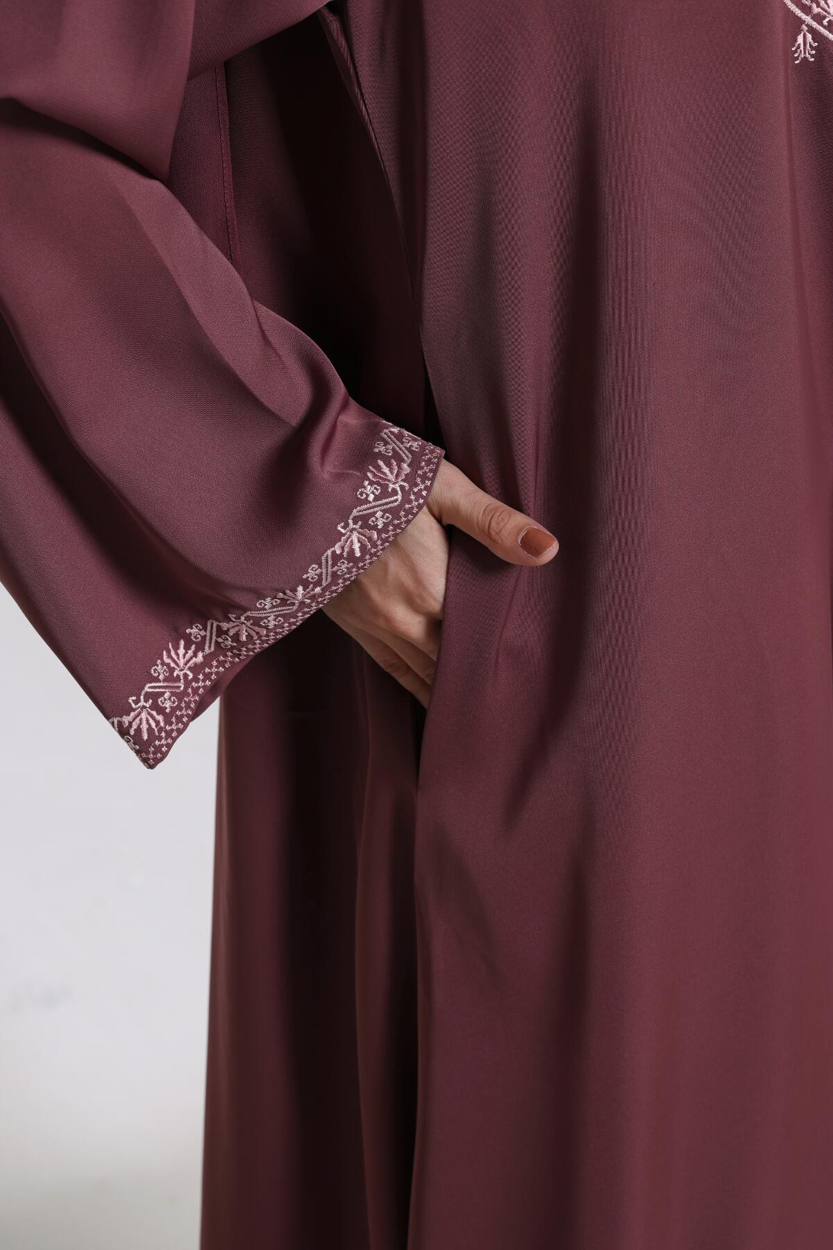 Rosy Finch Abaya