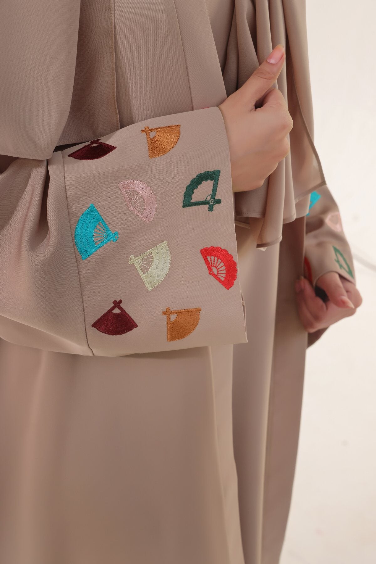 Sandrift Embroidered Shrug Abaya