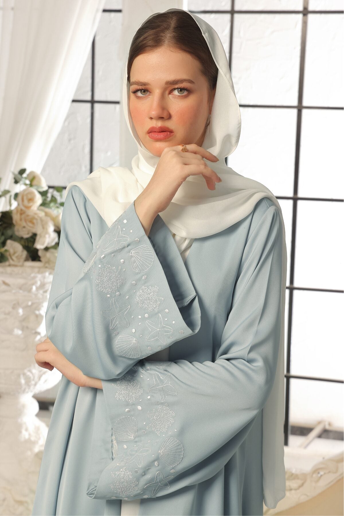 Seashell Embroidered Abaya
