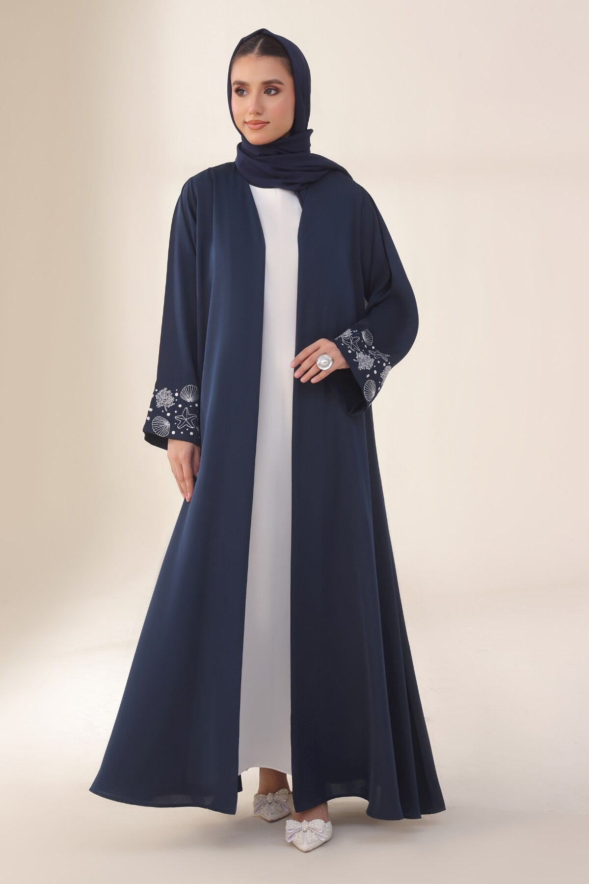 Seashell Embroidered Tuna Abaya