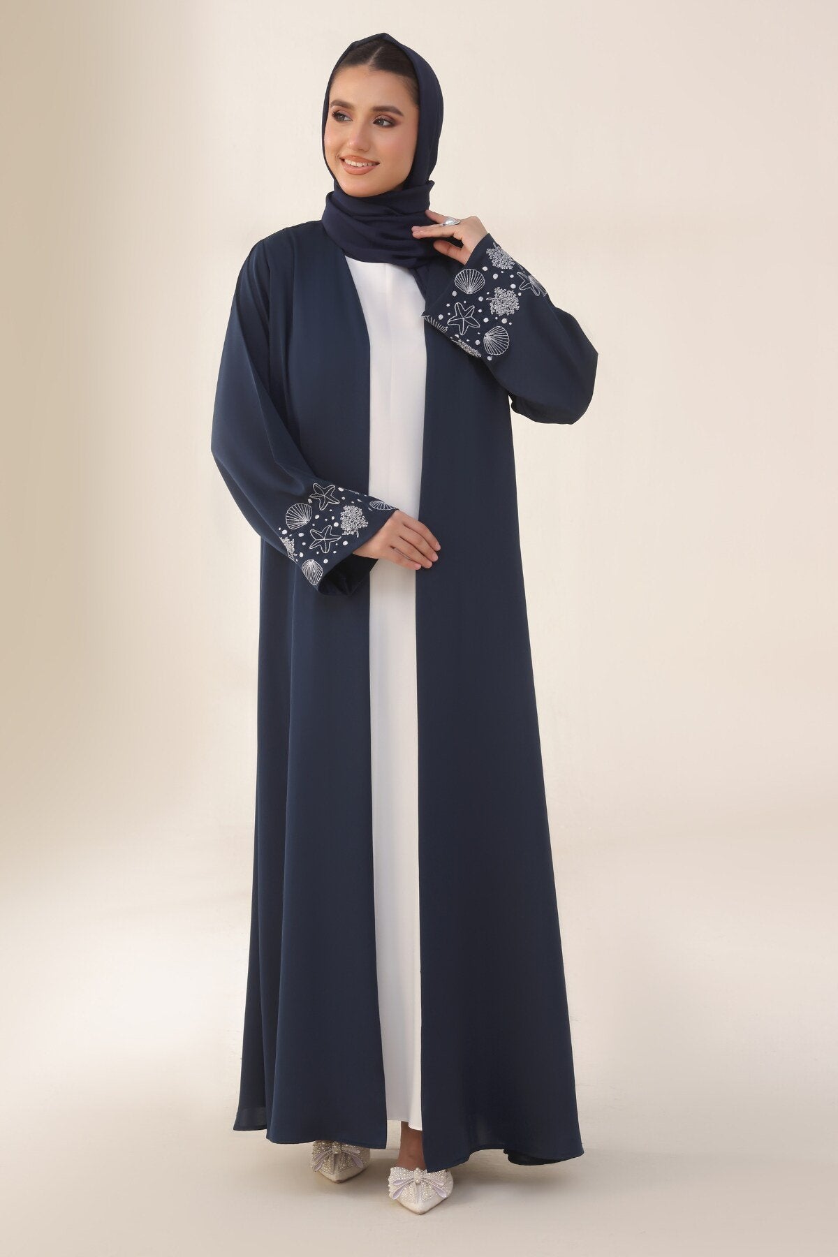 Seashell Embroidered Tuna Abaya