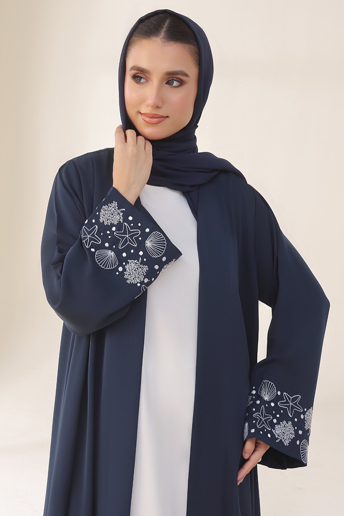 Seashell Embroidered Tuna Abaya