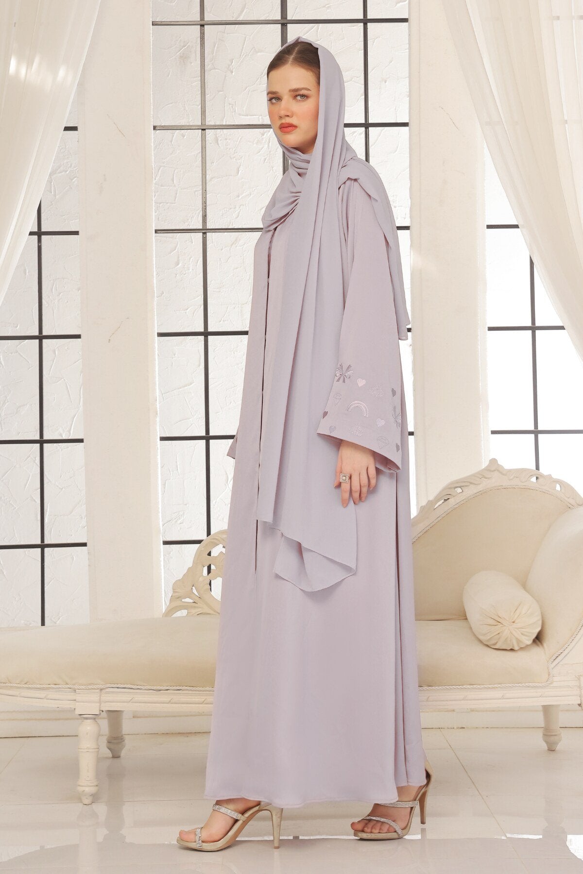 Swirls Embroidered Lilac Abaya