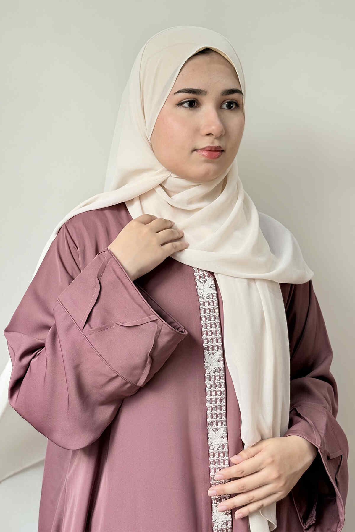 Turkish Rose Embroidered Abaya